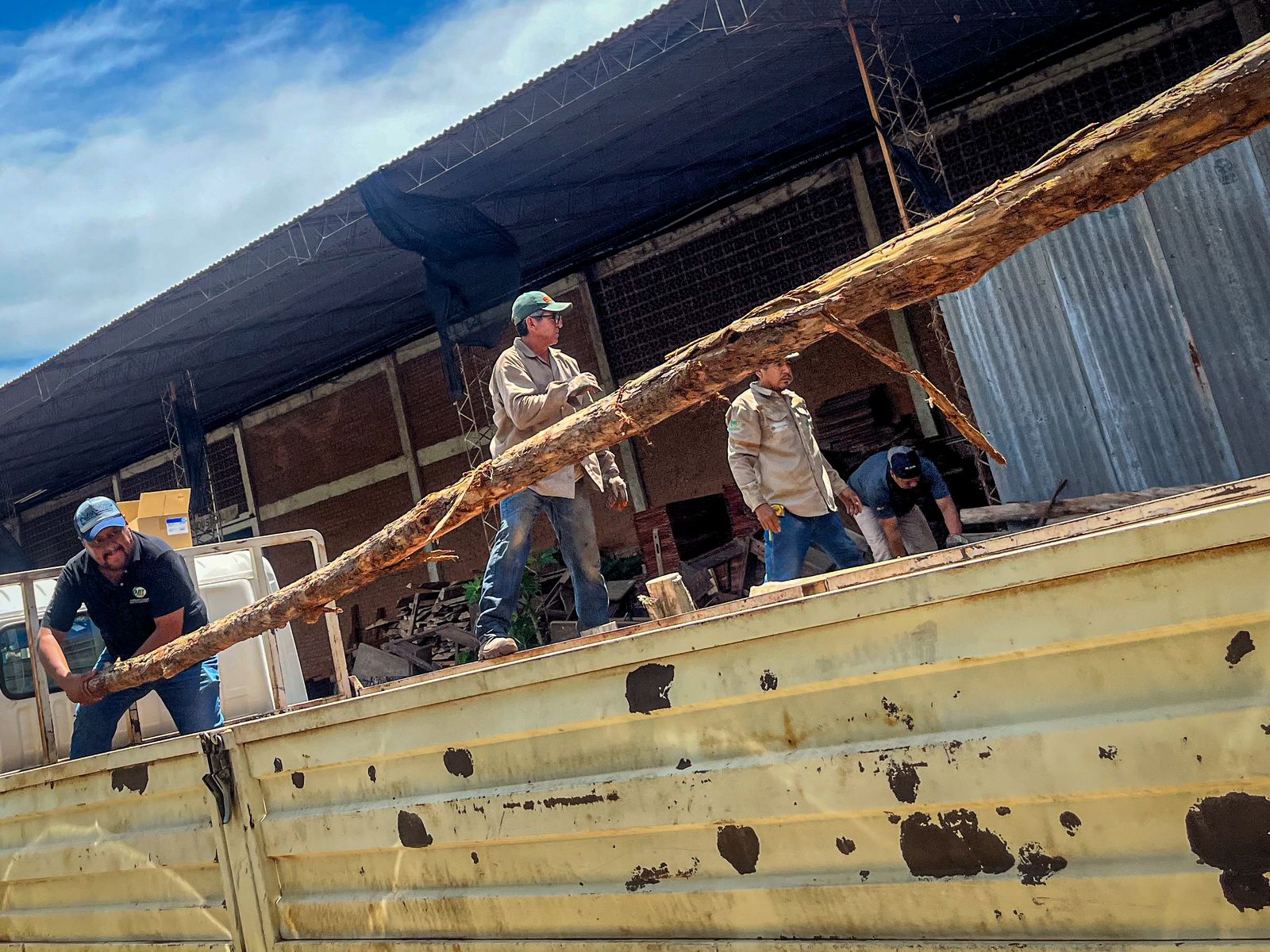 WhatsApp Image 2025 11 27 at 13.38.09